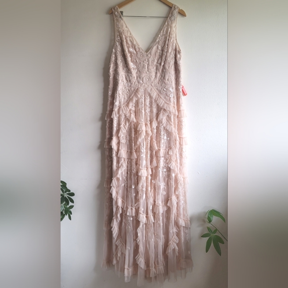 Sequined Scallop Ruffle Tiered V Neck Gown, Blush, Size‎ 16 - Picture 5 of 16